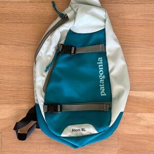 Patagonia Atom Sling 8L Turquoise EUC